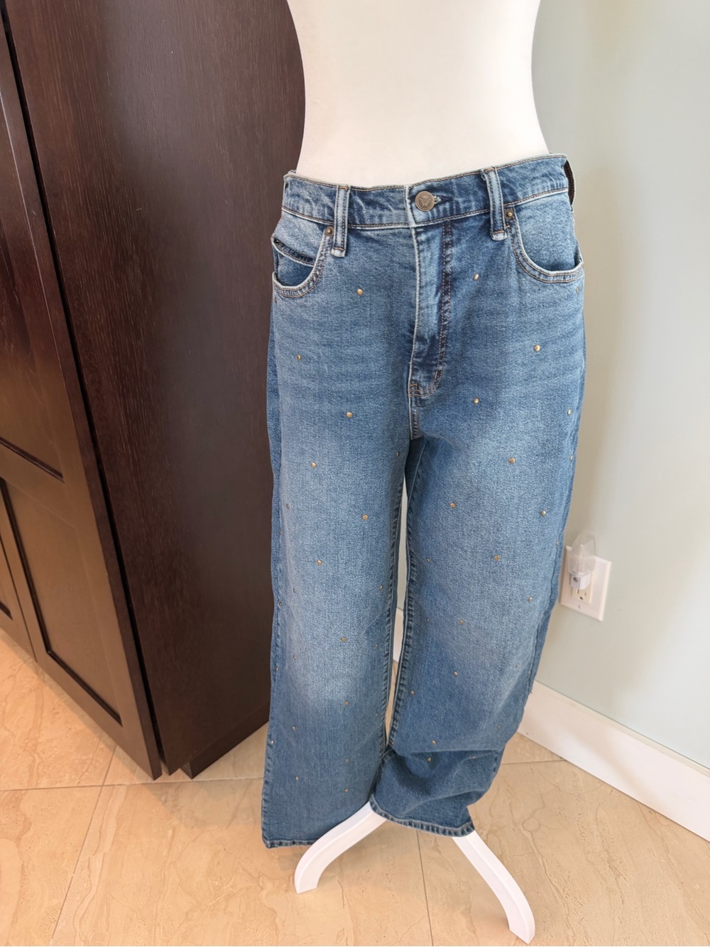 Jessica Simpson Zinnia Studded Wide Leg Boyfriend Jeans Size 6 High Rise